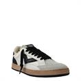 4B12 sneakers play new.  d22
