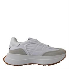 ELENA IACHI sneakers space