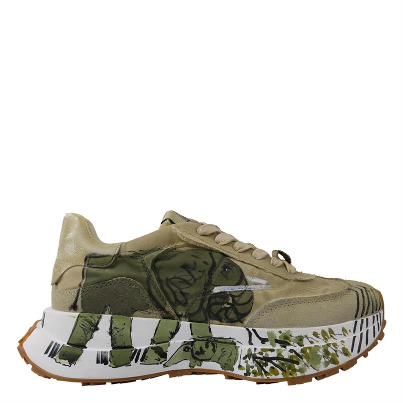 ELENA IACHI sneakers space