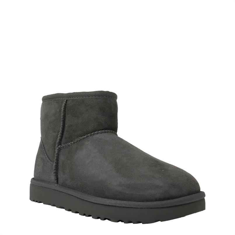 UGG enkellaarzen classic mini 2